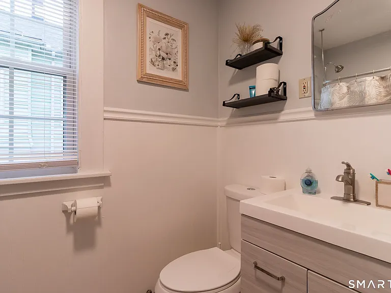 76 Gridley St #2 — Photo 27