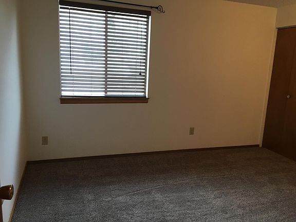 5th image of 1303 W 13th Ave