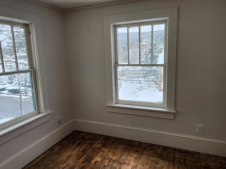 189 Jackson Ave — Photo 11