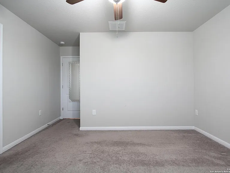 10431 Legacy Hl — Photo 5