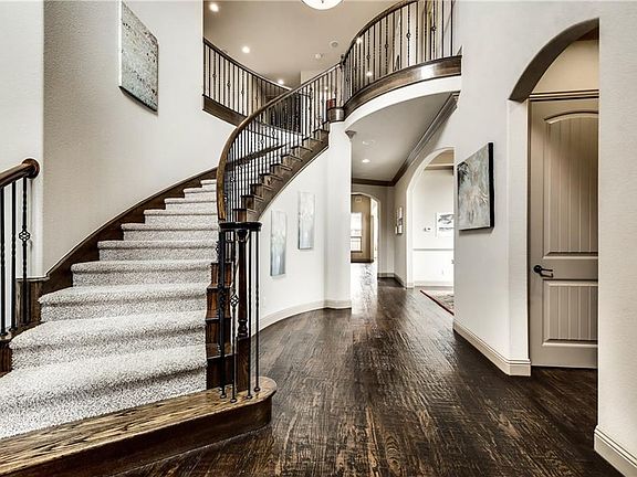 5th image of 1200 Saddle Creek Dr