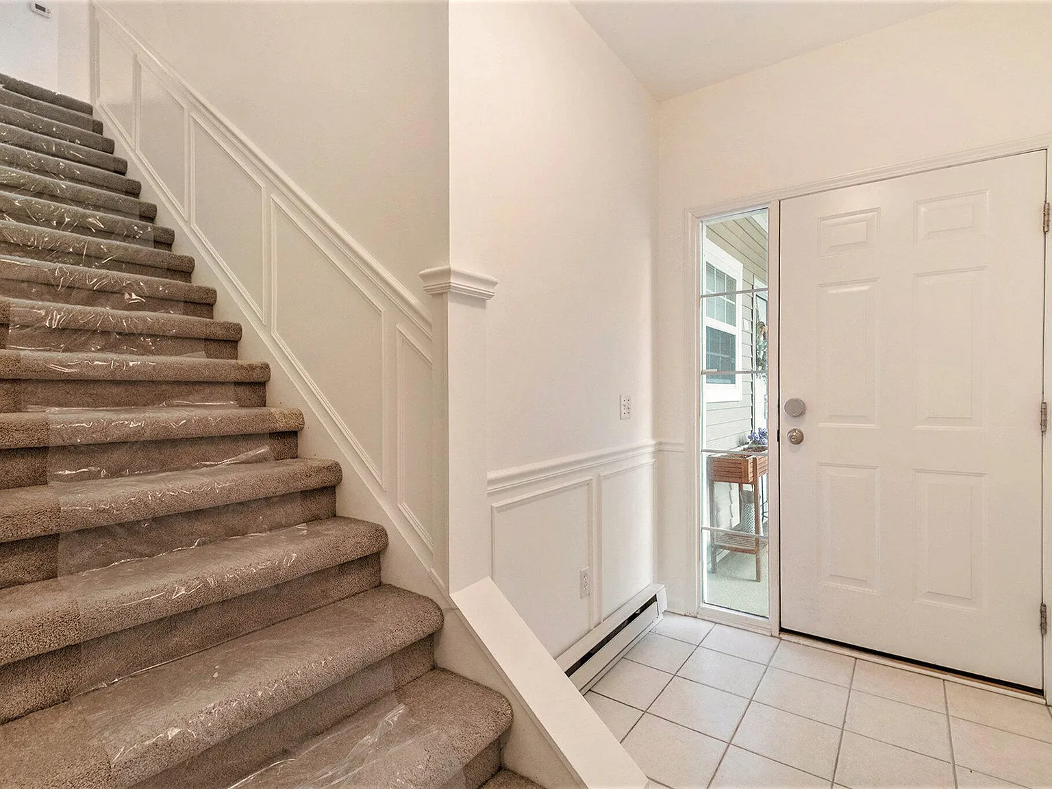 3 bed, 2.0 bath, 1637 sqft, $2,850 — Photo 3