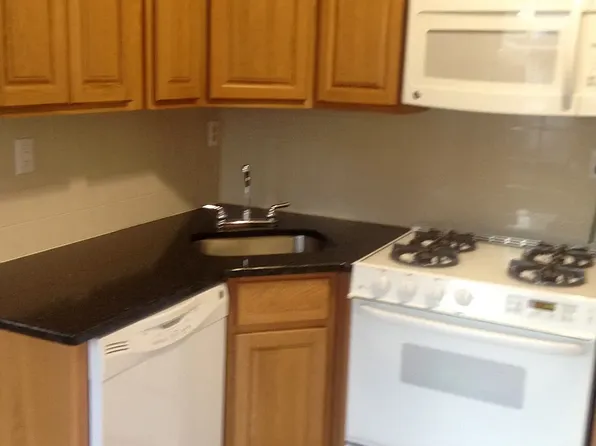 206 Hamilton St #A, Harrison, NJ 07029