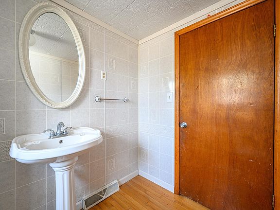 34th image of this home