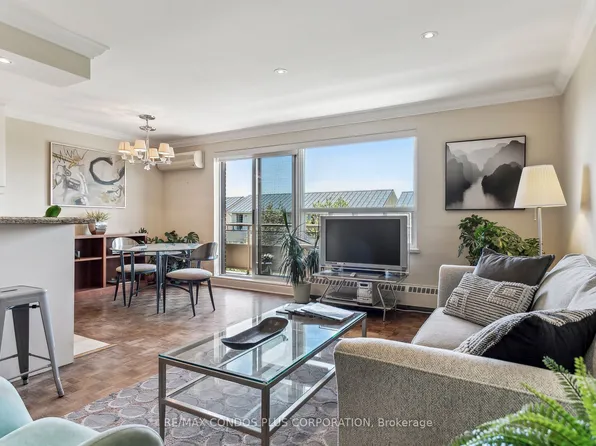 71 Jonesville Cres #409, Toronto, ON M4A 1H1