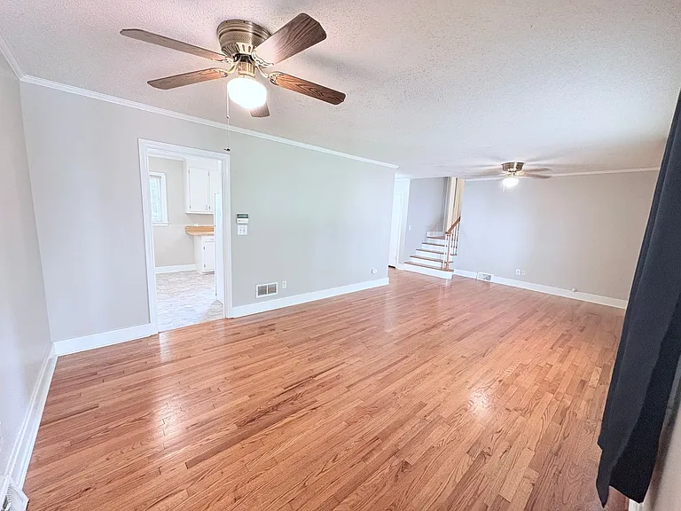 207 Holly Ave — Photo 12