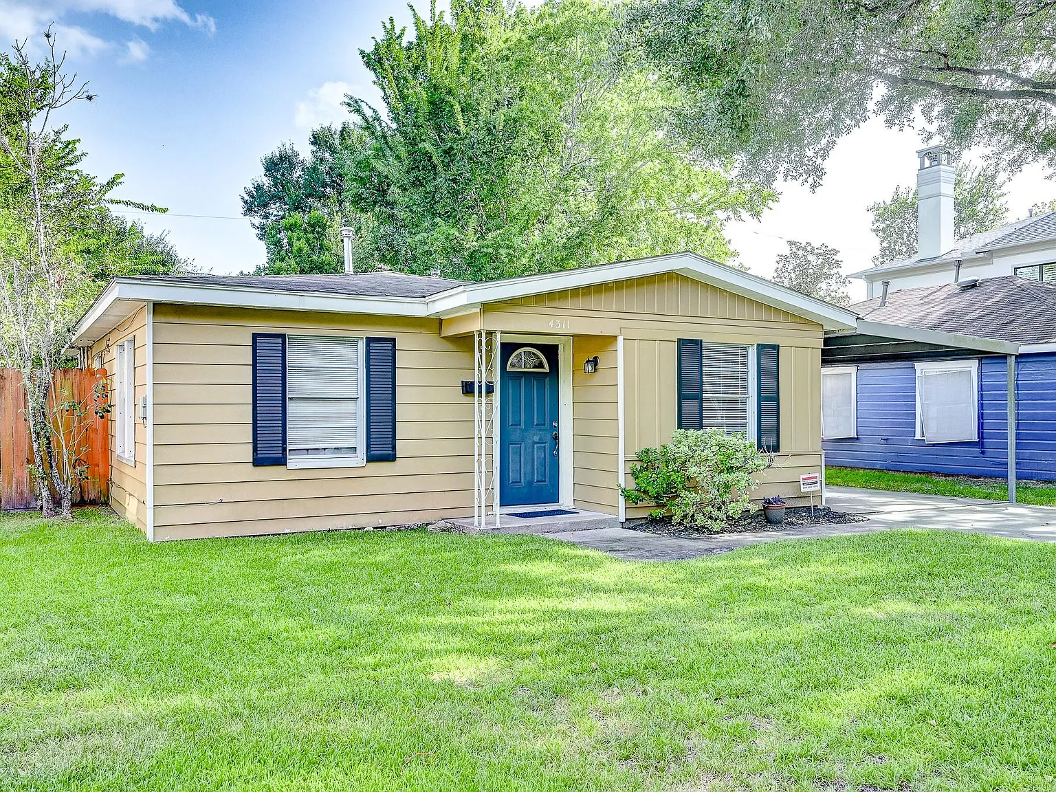 2 bed, 1.0 bath, 996 sqft, $2,000 — Photo 4