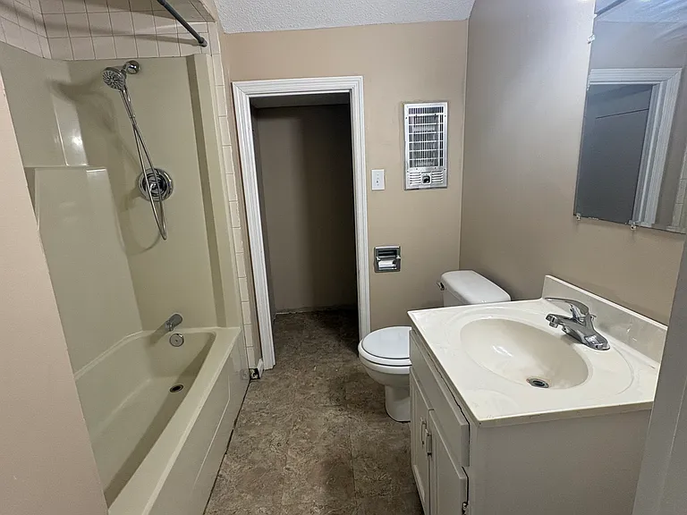 3207 Walnut St W #1 — Photo 6