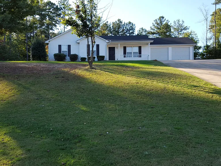 246 Carthage Blvd — Photo 1