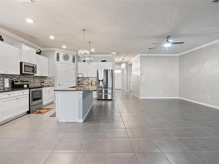 1092 Pipestone Pl — Photo 5