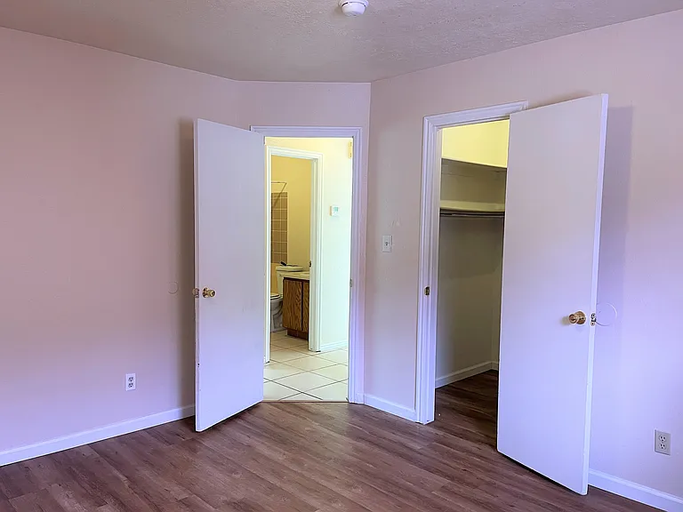141 N Yucca St #6 — Photo 6