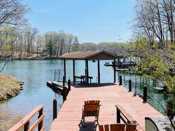 Waterfront - Moneta VA Waterfront Homes For Sale - 149 Homes | Zillow