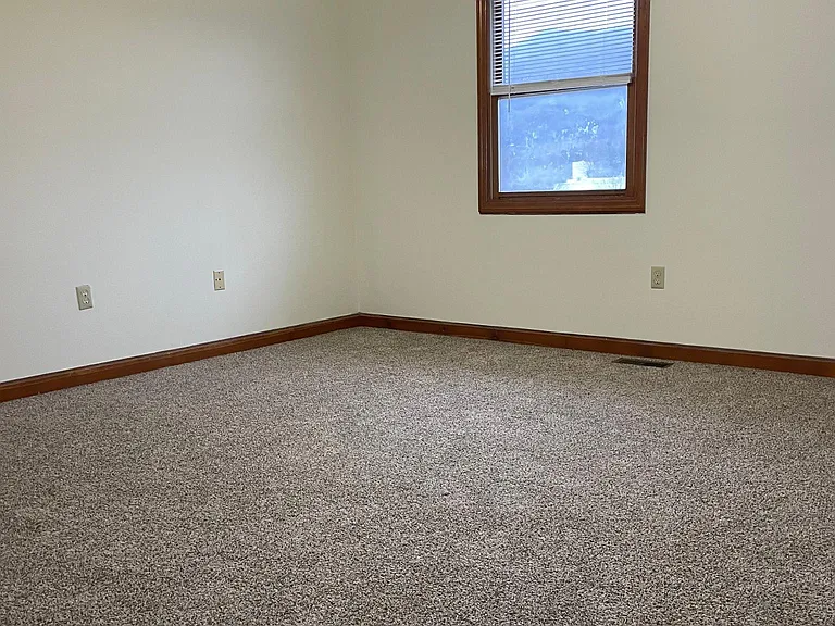 105 Mayflower Rd #28 — Photo 16