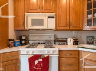 28 Orleans St #3F, Boston, MA 02128