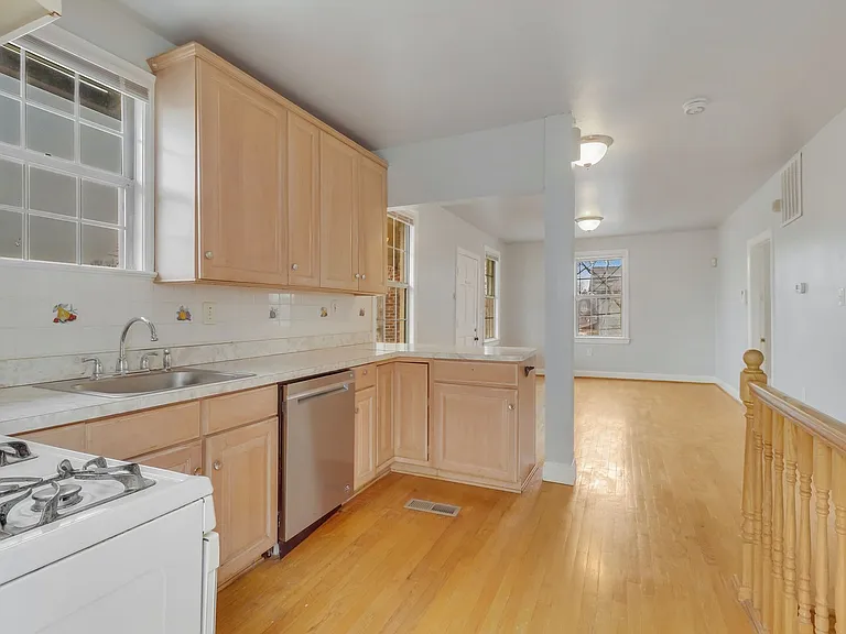 3123 15th St NE — Photo 17