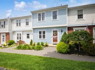 1207 Williamsburg Dr, Mahopac, NY 10541