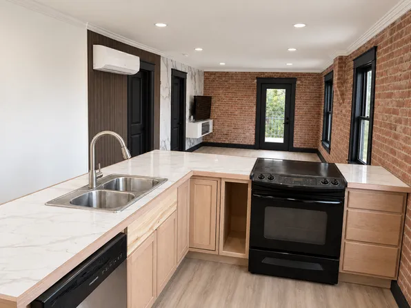 201 E Toledo St, Fremont, IN