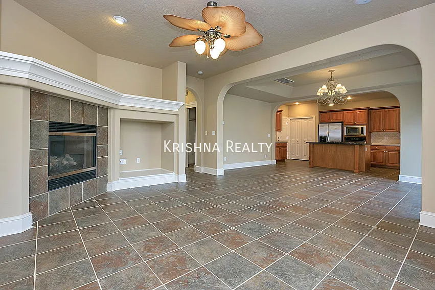Amazing 4 Bedroom | 2.5 Bathroom Single Family Home| Exclusive Bauer Highlands Community — Photo 3