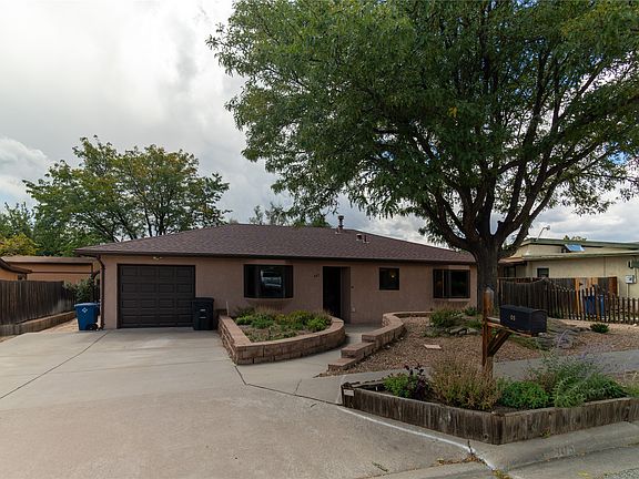 2nd image of 405 Connie Ave