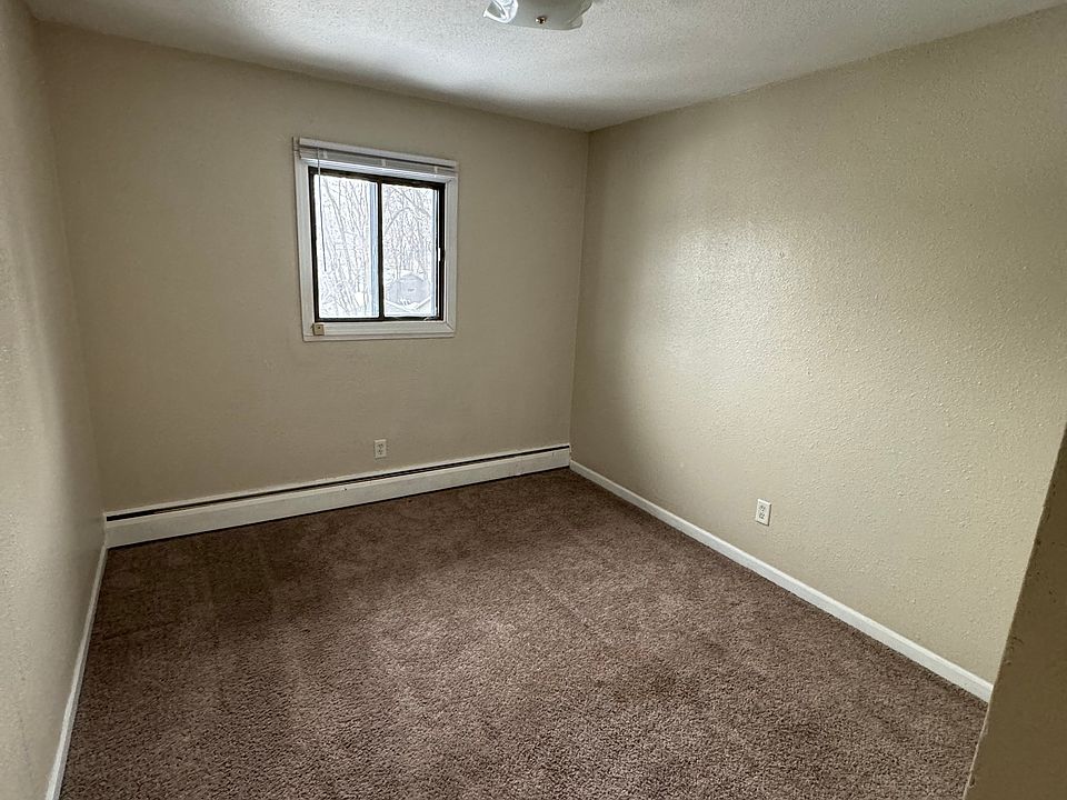 2nd image of 219 Clay St APT 7