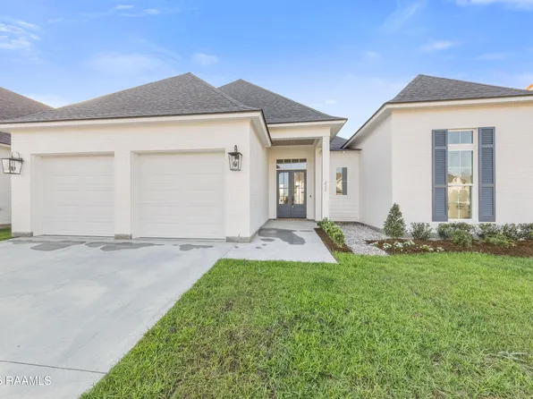 212 Big Lake Run, Youngsville, LA 70592