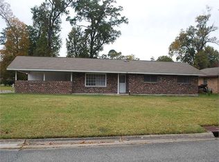 310 Rio Hondo St, Sulphur, LA 70663