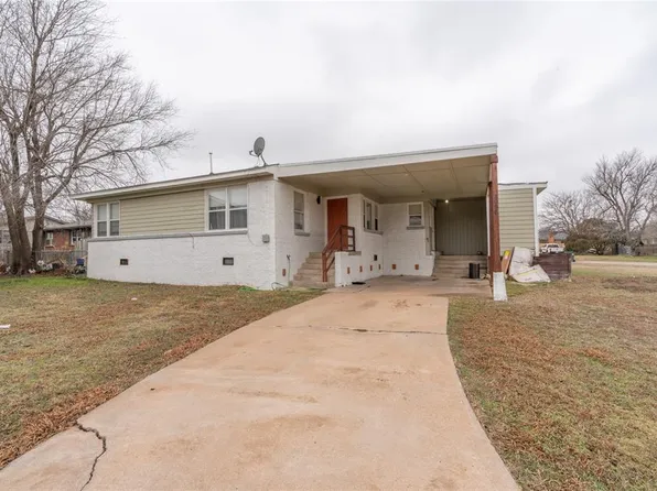 2017 NW 27th St, Lawton, OK 73505