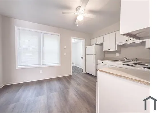 128 Langley Dr #A — Photo 9