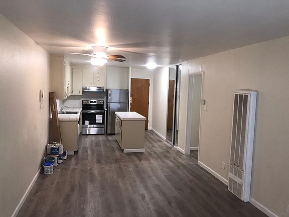 4th image of 456 Wayne Ave #107