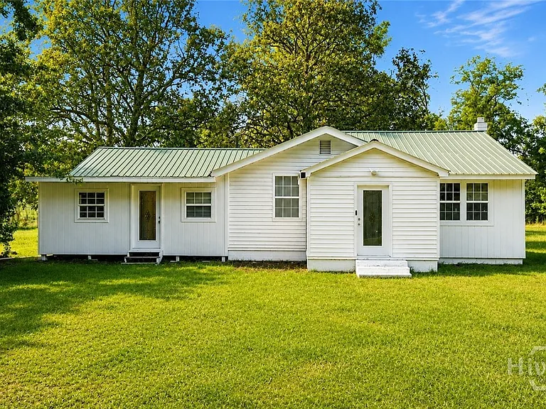 4115 Seed Tick Rd — Photo 2