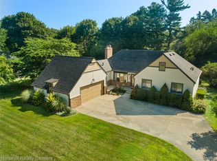 3243 Norton Lawn, Rochester Hills, MI 48307