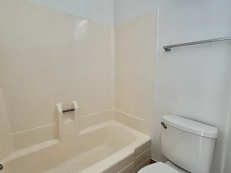 1401 W 169th St #19 — Photo 9