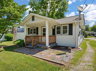 483 Allens Creek Rd, Waynesville, NC 28786