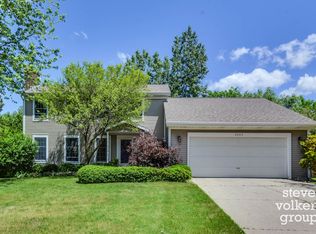 2665 Winesap Dr NE, Grand Rapids, MI 49525