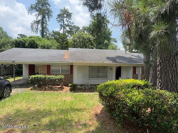 2nd image of 3176 Willow Creek Road