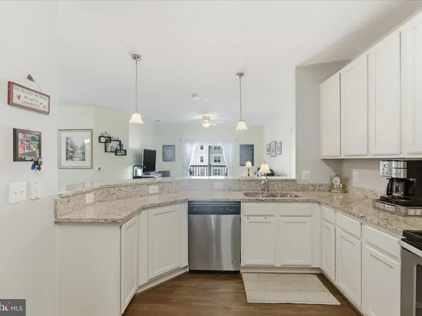 23540 F D R Blvd APT 309, California, MD 20619