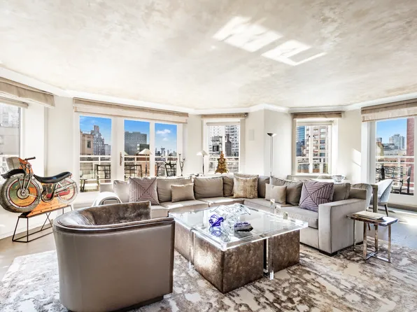 179 East 70th Street image 1 of 19