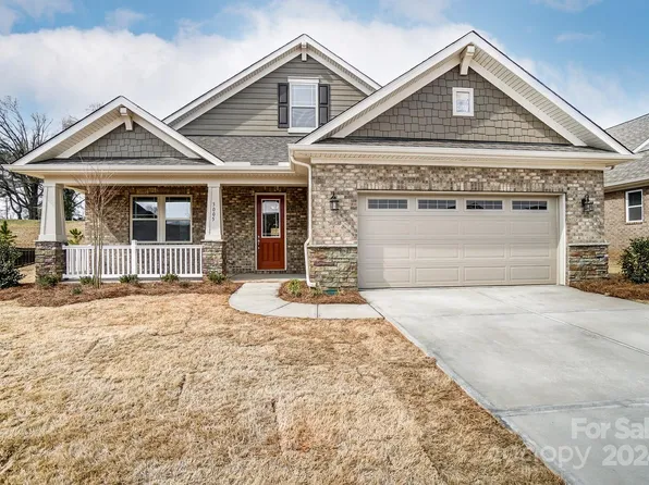 2124 Cadence Trace Dr, Mint Hill, NC 28227