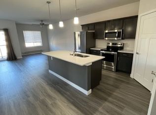 1300 N Windsor Ave #303, Cottage Grove, WI 53527