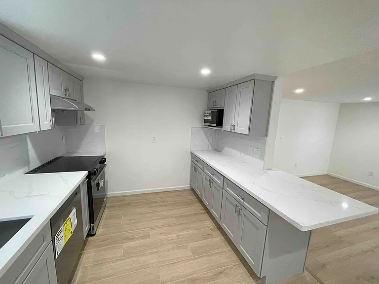 180 E Hedding St #2 — Photo 7
