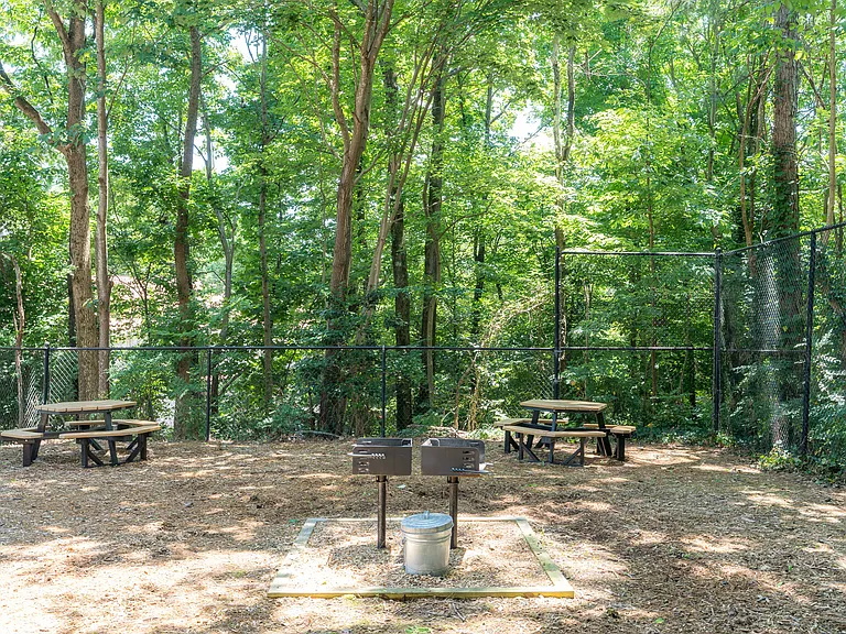 Park Canyon Apartments — Photo 9