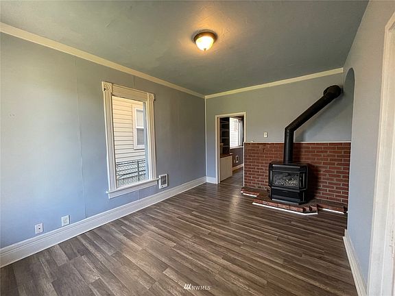 Living room.