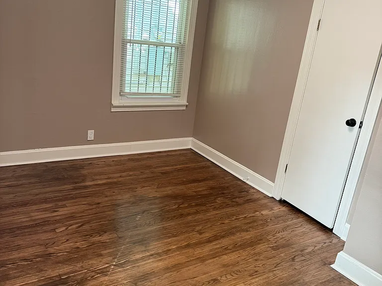 1618 Grove Ave — Photo 9