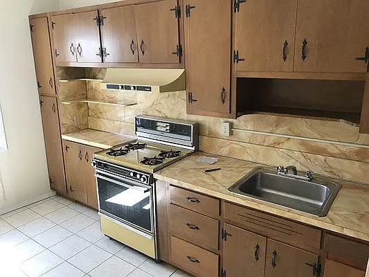 Rented by Voro, LLC | media 21