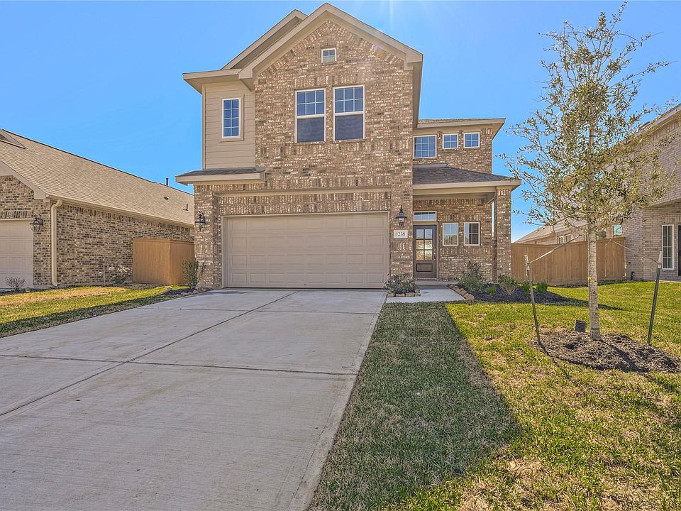 1st image of 1238 Red Hills Dr