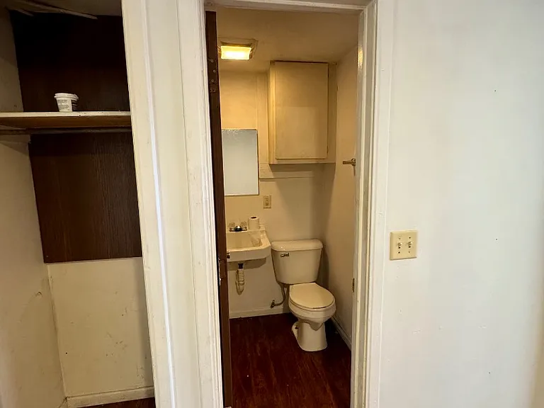 Unit Photo