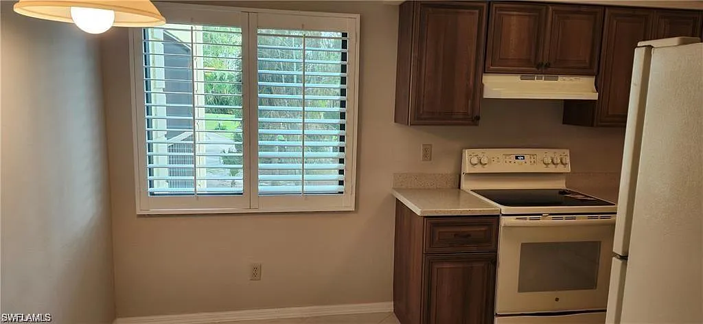 2 bed, 2.0 bath, 1193 sqft, $5,000 — Photo 3