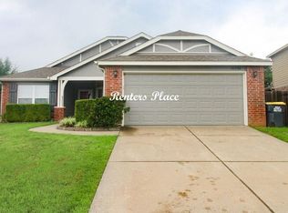 10330 S Olmstead Pl W, Jenks, OK 74037