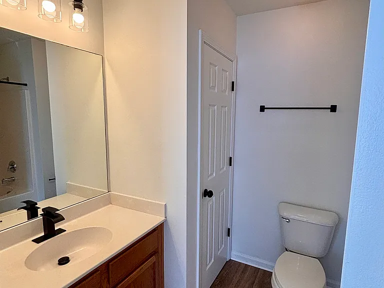 1116 Island Club Dr — Photo 10