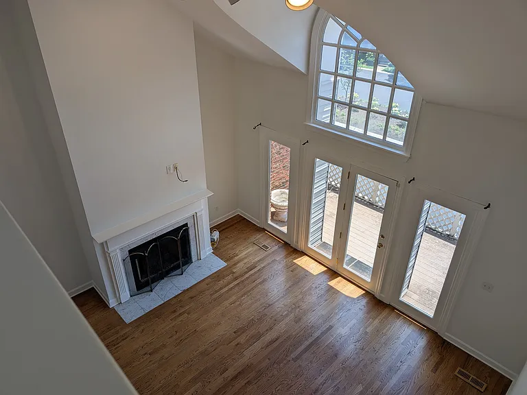 407 Clairton Ct #1 — Photo 14